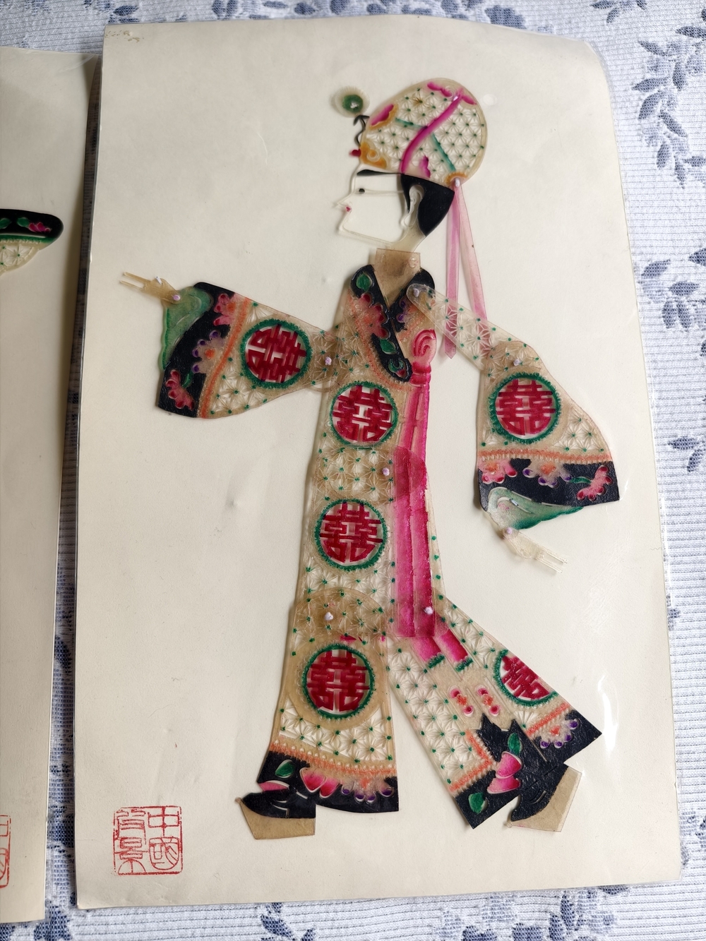 Handmade Chinese Opera Paper Cutting Figure in Pink and Gold